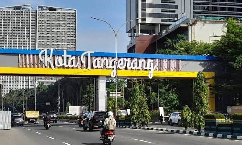 sewa bus Tangerang, rental bus murah, paket wisata murah, sewa bus jakarta, sewa bus luxury, sewa bus sembodo