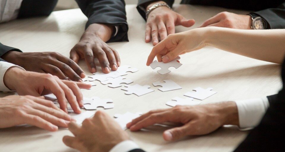 dampak positif gathering terhadap teamwork